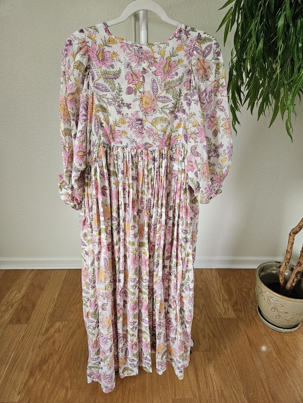 NWT Daughters Of India Kyra Maxi Dress in Fuchsia Bloom size S - Picture 11 of 12